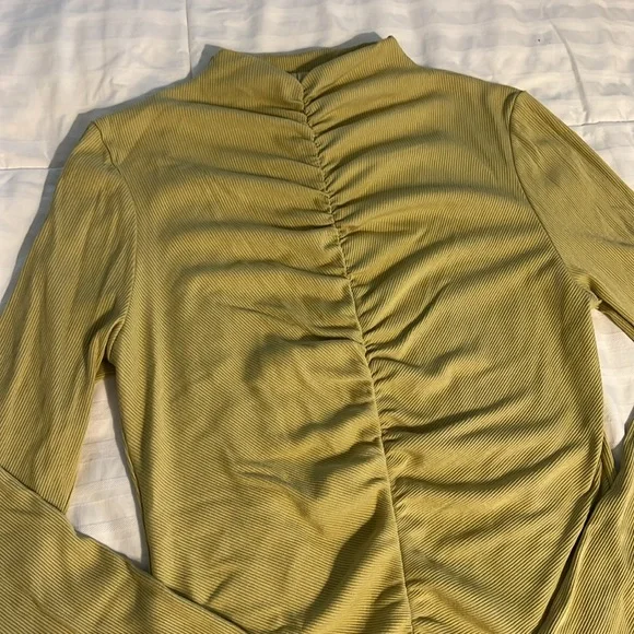 Vestique Ruched Mock Neck Long Sleeve Top - Picture 5 of 7